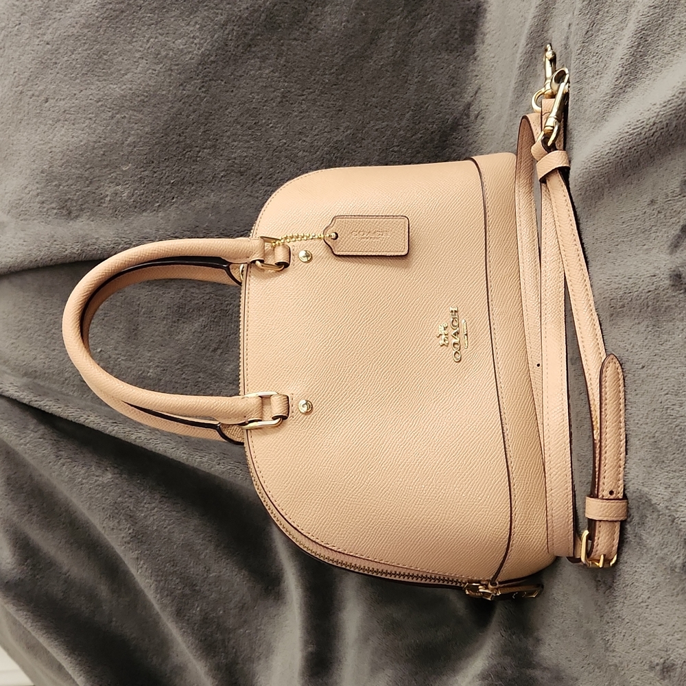 Coach Purse👜 - Nude Color